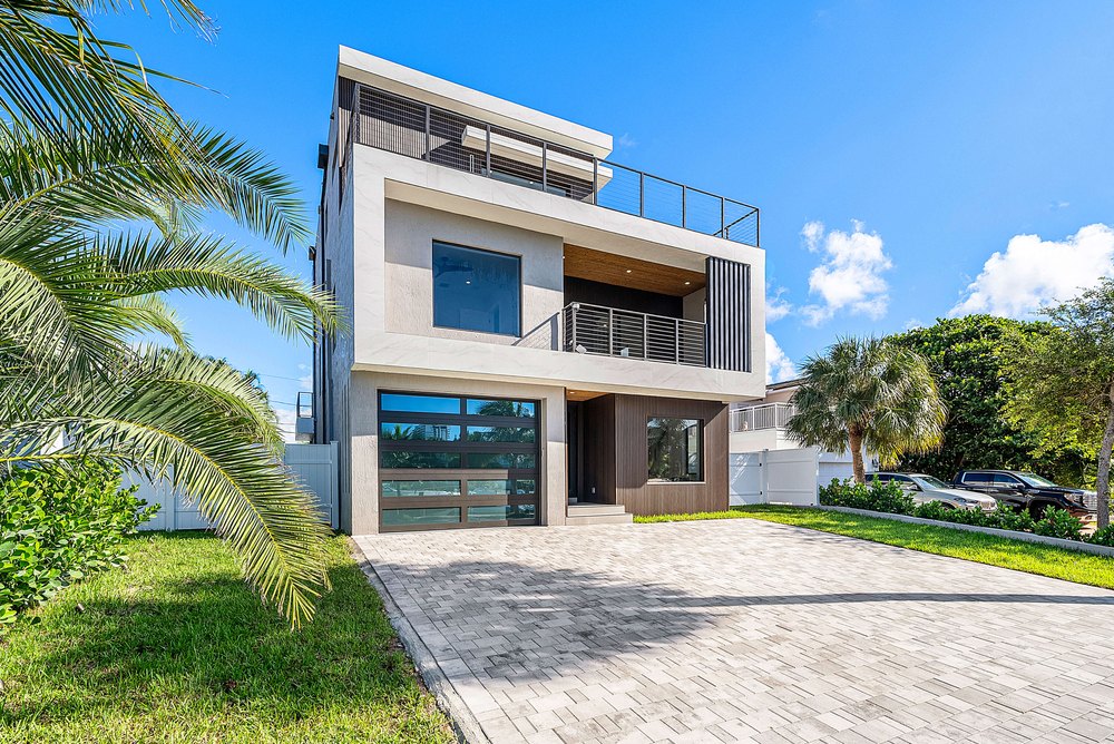 3225 Canal Drive